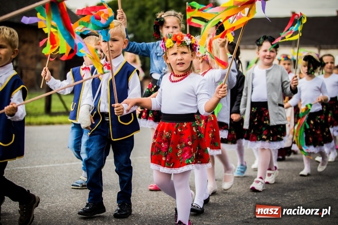 Zdjęcie w galerii na portalu naszraciborz.pl: Niebo łaskawe dla Zabełkowa. Dożynki gminy Krzyżanowice FOTOREPORTAŻ wiadomości z regionu