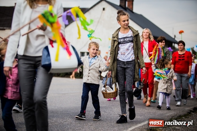 Zdjęcie w galerii na portalu naszraciborz.pl: Niebo łaskawe dla Zabełkowa. Dożynki gminy Krzyżanowice FOTOREPORTAŻ wiadomości z regionu