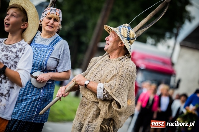 Zdjęcie w galerii na portalu naszraciborz.pl: Niebo łaskawe dla Zabełkowa. Dożynki gminy Krzyżanowice FOTOREPORTAŻ wiadomości z regionu