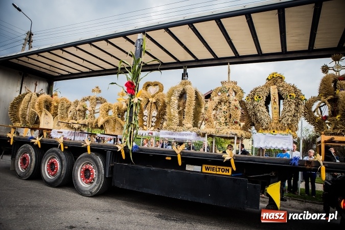 Zdjęcie w galerii na portalu naszraciborz.pl: Niebo łaskawe dla Zabełkowa. Dożynki gminy Krzyżanowice FOTOREPORTAŻ wiadomości z regionu