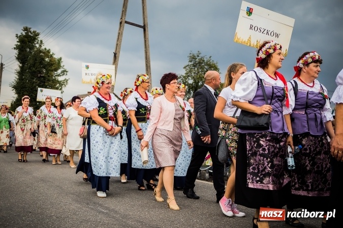 Zdjęcie w galerii na portalu naszraciborz.pl: Niebo łaskawe dla Zabełkowa. Dożynki gminy Krzyżanowice FOTOREPORTAŻ wiadomości z regionu