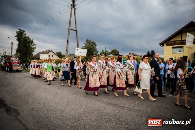 Zdjęcie w galerii na portalu naszraciborz.pl: Niebo łaskawe dla Zabełkowa. Dożynki gminy Krzyżanowice FOTOREPORTAŻ wiadomości z regionu