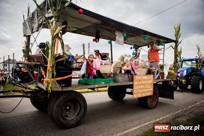 Zdjęcie w galerii na portalu naszraciborz.pl: Niebo łaskawe dla Zabełkowa. Dożynki gminy Krzyżanowice FOTOREPORTAŻ wiadomości z regionu
