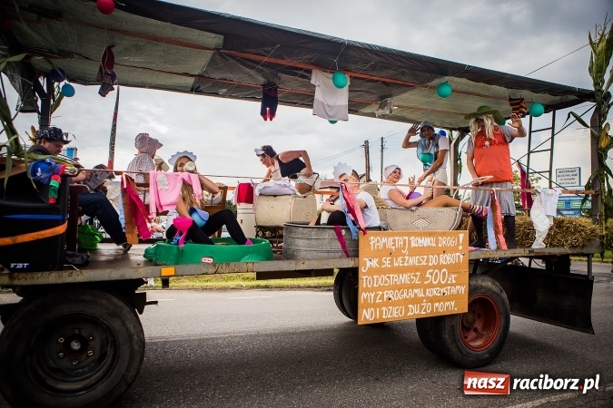 Zdjęcie w galerii na portalu naszraciborz.pl: Niebo łaskawe dla Zabełkowa. Dożynki gminy Krzyżanowice FOTOREPORTAŻ wiadomości z regionu