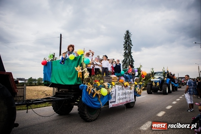 Zdjęcie w galerii na portalu naszraciborz.pl: Niebo łaskawe dla Zabełkowa. Dożynki gminy Krzyżanowice FOTOREPORTAŻ wiadomości z regionu