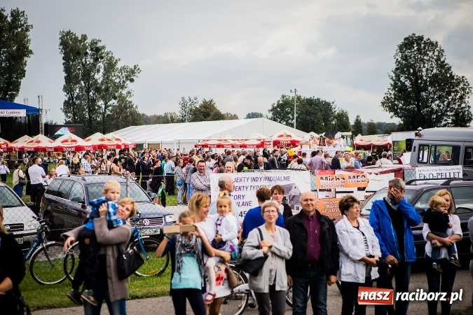 Zdjęcie w galerii na portalu naszraciborz.pl: Niebo łaskawe dla Zabełkowa. Dożynki gminy Krzyżanowice FOTOREPORTAŻ wiadomości z regionu