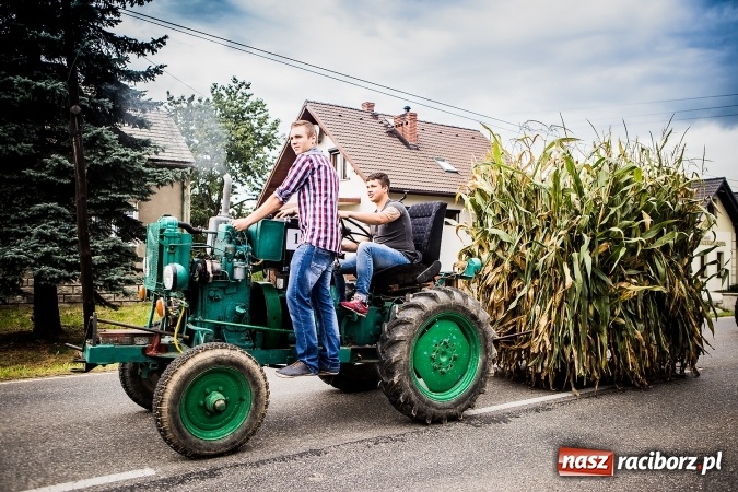 Zdjęcie w galerii na portalu naszraciborz.pl: Niebo łaskawe dla Zabełkowa. Dożynki gminy Krzyżanowice FOTOREPORTAŻ wiadomości z regionu