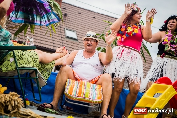 Zdjęcie w galerii na portalu naszraciborz.pl: Niebo łaskawe dla Zabełkowa. Dożynki gminy Krzyżanowice FOTOREPORTAŻ wiadomości z regionu