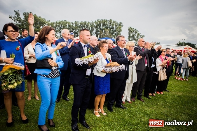 Zdjęcie w galerii na portalu naszraciborz.pl: Niebo łaskawe dla Zabełkowa. Dożynki gminy Krzyżanowice FOTOREPORTAŻ wiadomości z regionu