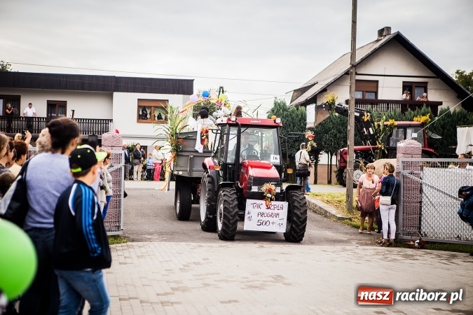 Zdjęcie w galerii na portalu naszraciborz.pl: Niebo łaskawe dla Zabełkowa. Dożynki gminy Krzyżanowice FOTOREPORTAŻ wiadomości z regionu