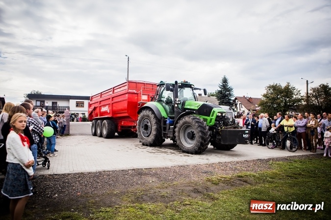 Zdjęcie w galerii na portalu naszraciborz.pl: Niebo łaskawe dla Zabełkowa. Dożynki gminy Krzyżanowice FOTOREPORTAŻ wiadomości z regionu