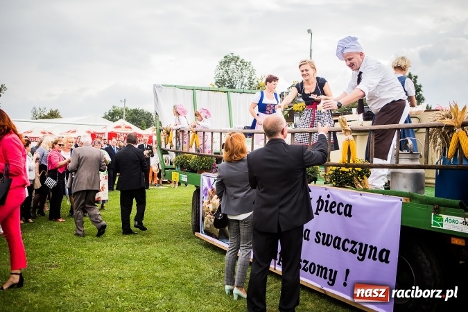 Zdjęcie w galerii na portalu naszraciborz.pl: Niebo łaskawe dla Zabełkowa. Dożynki gminy Krzyżanowice FOTOREPORTAŻ wiadomości z regionu