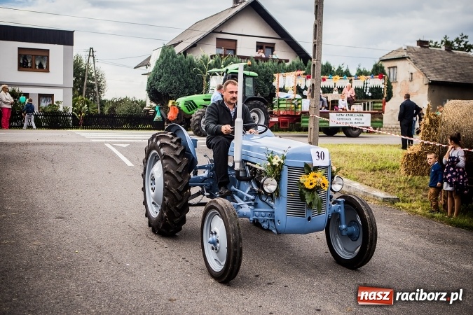 Zdjęcie w galerii na portalu naszraciborz.pl: Niebo łaskawe dla Zabełkowa. Dożynki gminy Krzyżanowice FOTOREPORTAŻ wiadomości z regionu