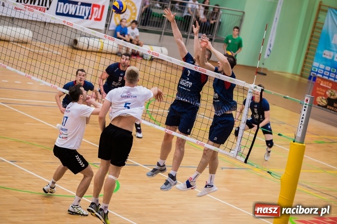 Zdjęcie w galerii na portalu naszraciborz.pl: W Raciborzu ZAKSA poza zasięgiem rywali wiadomości z regionu