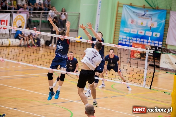 Zdjęcie w galerii na portalu naszraciborz.pl: W Raciborzu ZAKSA poza zasięgiem rywali wiadomości z regionu