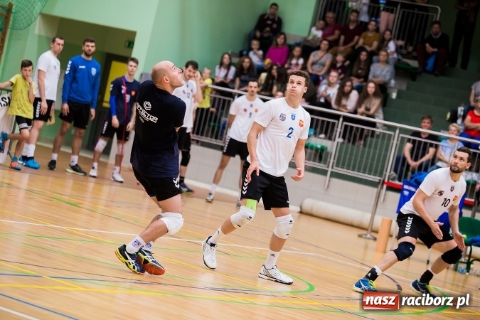 Zdjęcie w galerii na portalu naszraciborz.pl: W Raciborzu ZAKSA poza zasięgiem rywali wiadomości z regionu