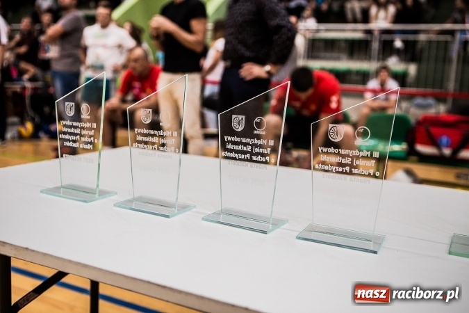 Zdjęcie w galerii na portalu naszraciborz.pl: W Raciborzu ZAKSA poza zasięgiem rywali wiadomości z regionu