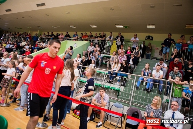 Zdjęcie w galerii na portalu naszraciborz.pl: W Raciborzu ZAKSA poza zasięgiem rywali wiadomości z regionu