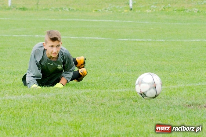 Zdjęcie w galerii na portalu naszraciborz.pl: Juniorzy młodsi: Unia pokonana w derbach przy Urbana wiadomości z regionu