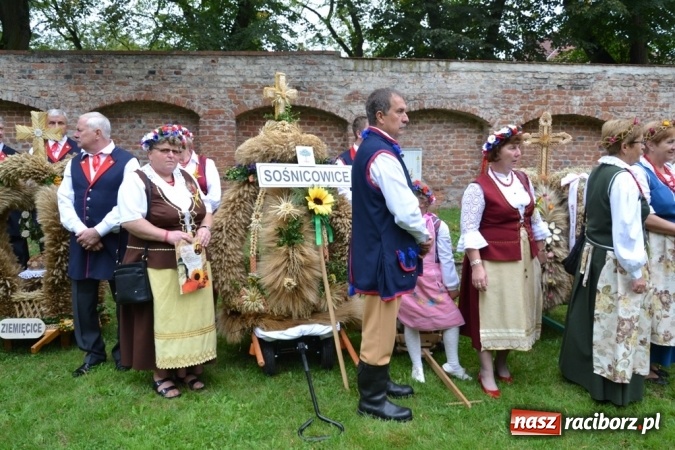 Zdjęcie w galerii na portalu naszraciborz.pl: Biedy nie szukajcie w Afryce – dożynki diecezjalne w Rudach!  wiadomości z regionu