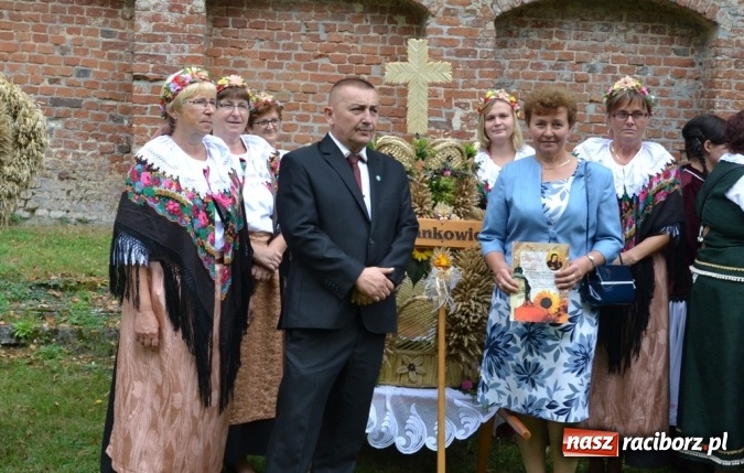Zdjęcie w galerii na portalu naszraciborz.pl: Biedy nie szukajcie w Afryce – dożynki diecezjalne w Rudach!  wiadomości z regionu