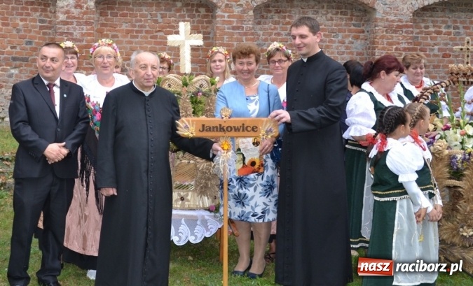 Zdjęcie w galerii na portalu naszraciborz.pl: Biedy nie szukajcie w Afryce – dożynki diecezjalne w Rudach!  wiadomości z regionu