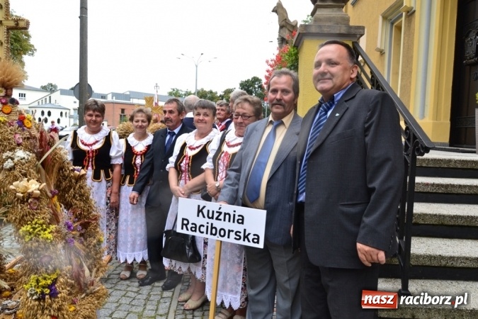 Zdjęcie w galerii na portalu naszraciborz.pl: Biedy nie szukajcie w Afryce – dożynki diecezjalne w Rudach!  wiadomości z regionu