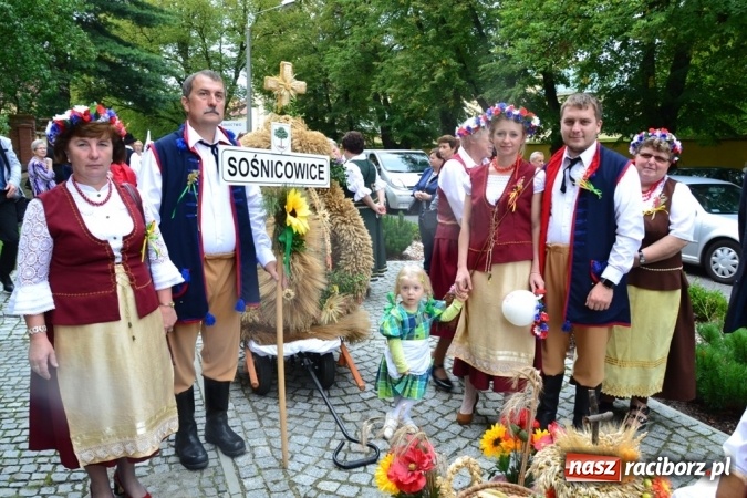Zdjęcie w galerii na portalu naszraciborz.pl: Biedy nie szukajcie w Afryce – dożynki diecezjalne w Rudach!  wiadomości z regionu