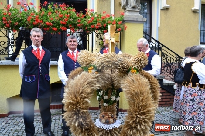 Zdjęcie w galerii na portalu naszraciborz.pl: Biedy nie szukajcie w Afryce – dożynki diecezjalne w Rudach!  wiadomości z regionu