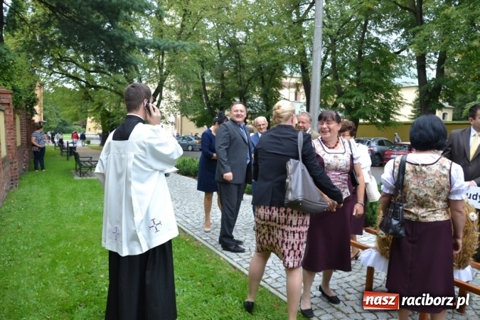 Zdjęcie w galerii na portalu naszraciborz.pl: Biedy nie szukajcie w Afryce – dożynki diecezjalne w Rudach!  wiadomości z regionu