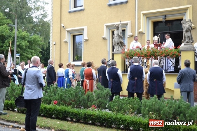 Zdjęcie w galerii na portalu naszraciborz.pl: Biedy nie szukajcie w Afryce – dożynki diecezjalne w Rudach!  wiadomości z regionu