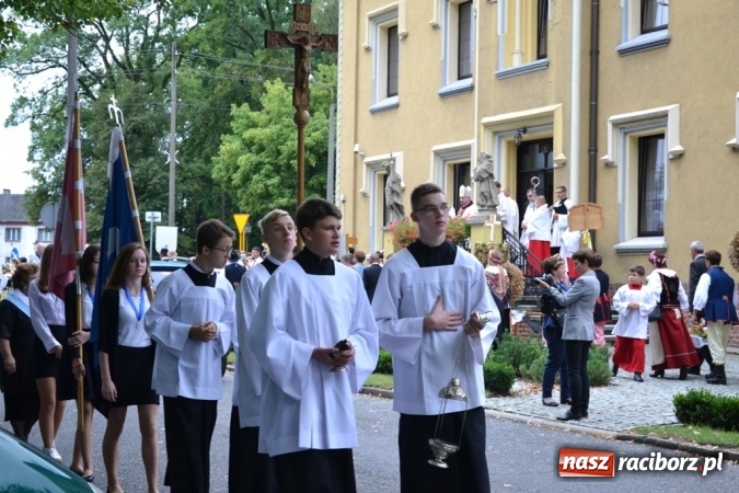 Zdjęcie w galerii na portalu naszraciborz.pl: Biedy nie szukajcie w Afryce – dożynki diecezjalne w Rudach!  wiadomości z regionu