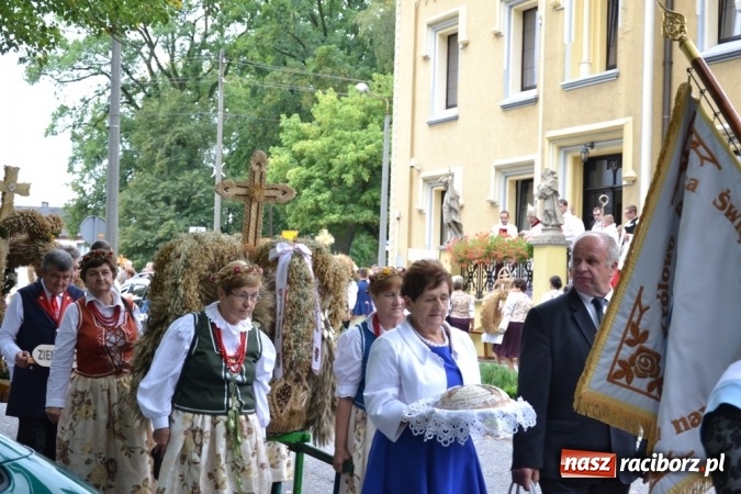 Zdjęcie w galerii na portalu naszraciborz.pl: Biedy nie szukajcie w Afryce – dożynki diecezjalne w Rudach!  wiadomości z regionu