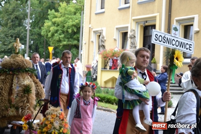 Zdjęcie w galerii na portalu naszraciborz.pl: Biedy nie szukajcie w Afryce – dożynki diecezjalne w Rudach!  wiadomości z regionu