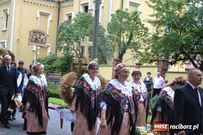 Zdjęcie w galerii na portalu naszraciborz.pl: Biedy nie szukajcie w Afryce – dożynki diecezjalne w Rudach!  wiadomości z regionu