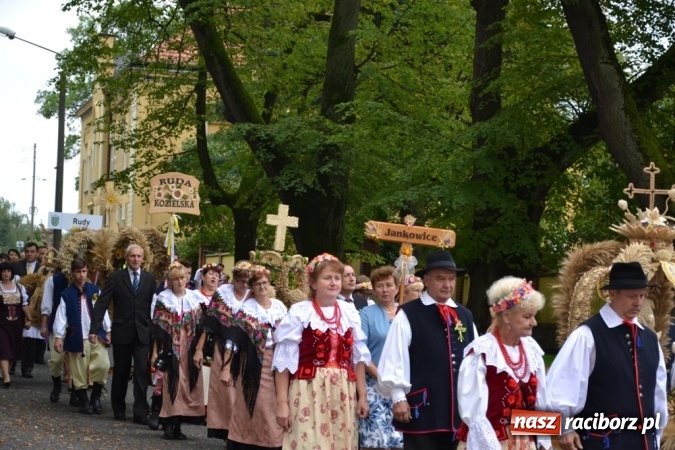 Zdjęcie w galerii na portalu naszraciborz.pl: Biedy nie szukajcie w Afryce – dożynki diecezjalne w Rudach!  wiadomości z regionu