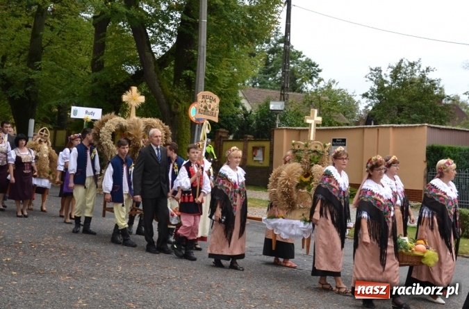 Zdjęcie w galerii na portalu naszraciborz.pl: Biedy nie szukajcie w Afryce – dożynki diecezjalne w Rudach!  wiadomości z regionu