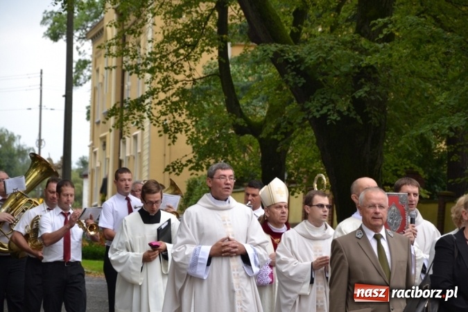 Zdjęcie w galerii na portalu naszraciborz.pl: Biedy nie szukajcie w Afryce – dożynki diecezjalne w Rudach!  wiadomości z regionu
