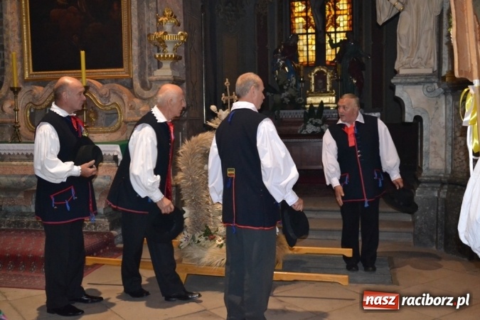 Zdjęcie w galerii na portalu naszraciborz.pl: Biedy nie szukajcie w Afryce – dożynki diecezjalne w Rudach!  wiadomości z regionu