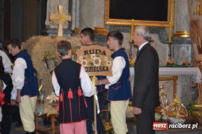 Zdjęcie w galerii na portalu naszraciborz.pl: Biedy nie szukajcie w Afryce – dożynki diecezjalne w Rudach!  wiadomości z regionu