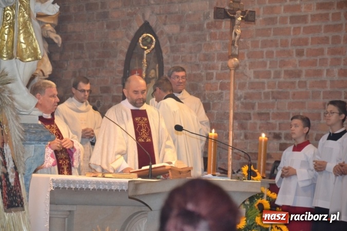 Zdjęcie w galerii na portalu naszraciborz.pl: Biedy nie szukajcie w Afryce – dożynki diecezjalne w Rudach!  wiadomości z regionu