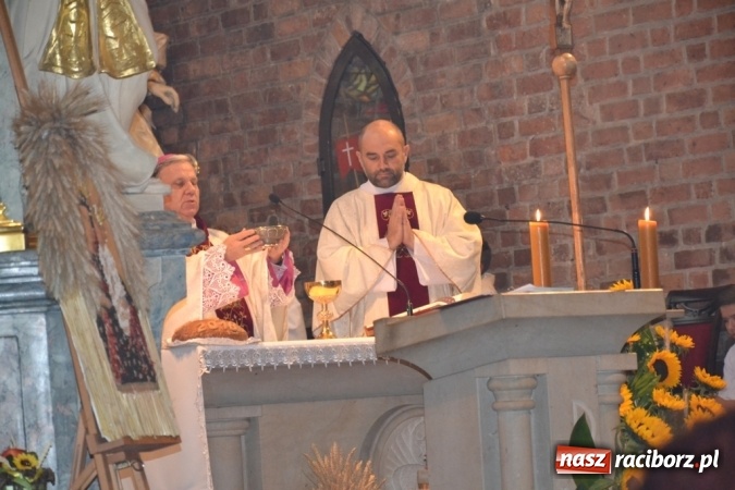 Zdjęcie w galerii na portalu naszraciborz.pl: Biedy nie szukajcie w Afryce – dożynki diecezjalne w Rudach!  wiadomości z regionu