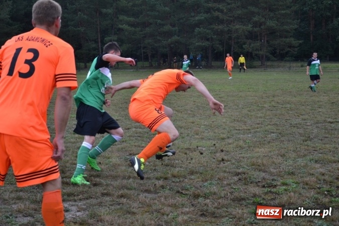 Zdjęcie w galerii na portalu naszraciborz.pl: Adamowice kontra Jankowice. Komplet punktów gospodarzy wiadomości z regionu