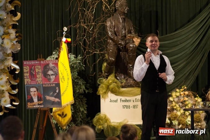 Zdjęcie w galerii na portalu naszraciborz.pl: Jesień z Sędziwojem, czyli od alchemii do kosmosu  wiadomości z regionu