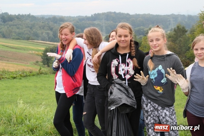 Zdjęcie w galerii na portalu naszraciborz.pl: Pracowita sobota w gimnazjum w Kornowacu wiadomości z regionu