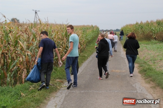 Zdjęcie w galerii na portalu naszraciborz.pl: Pracowita sobota w gimnazjum w Kornowacu wiadomości z regionu