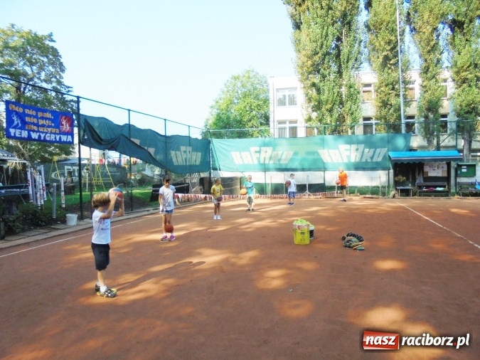 Zdjęcie w galerii na portalu naszraciborz.pl: Tenis po wakacjach dla najmłodszych  wiadomości z regionu