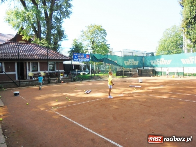 Zdjęcie w galerii na portalu naszraciborz.pl: Tenis po wakacjach dla najmłodszych  wiadomości z regionu