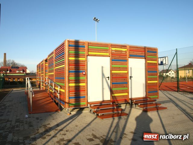 Zdjęcie w galerii na portalu naszraciborz.pl: W Tworkowie mają nowoczesne boisko wiadomości z regionu