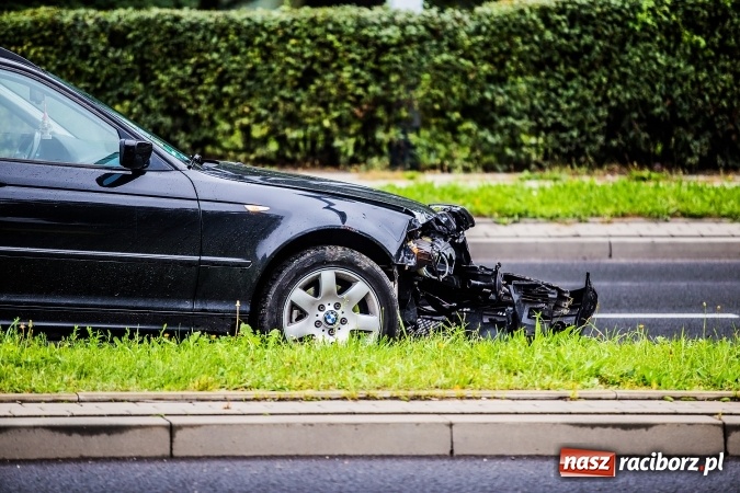 Zdjęcie w galerii na portalu naszraciborz.pl: Tym kończy się brawura na Odrostradzie wiadomości z regionu
